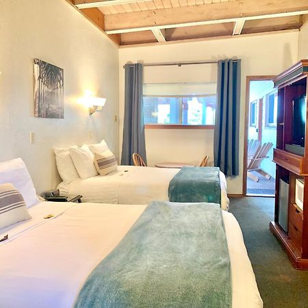 Breakers Boutique Inn Уестпорт Екстериор снимка