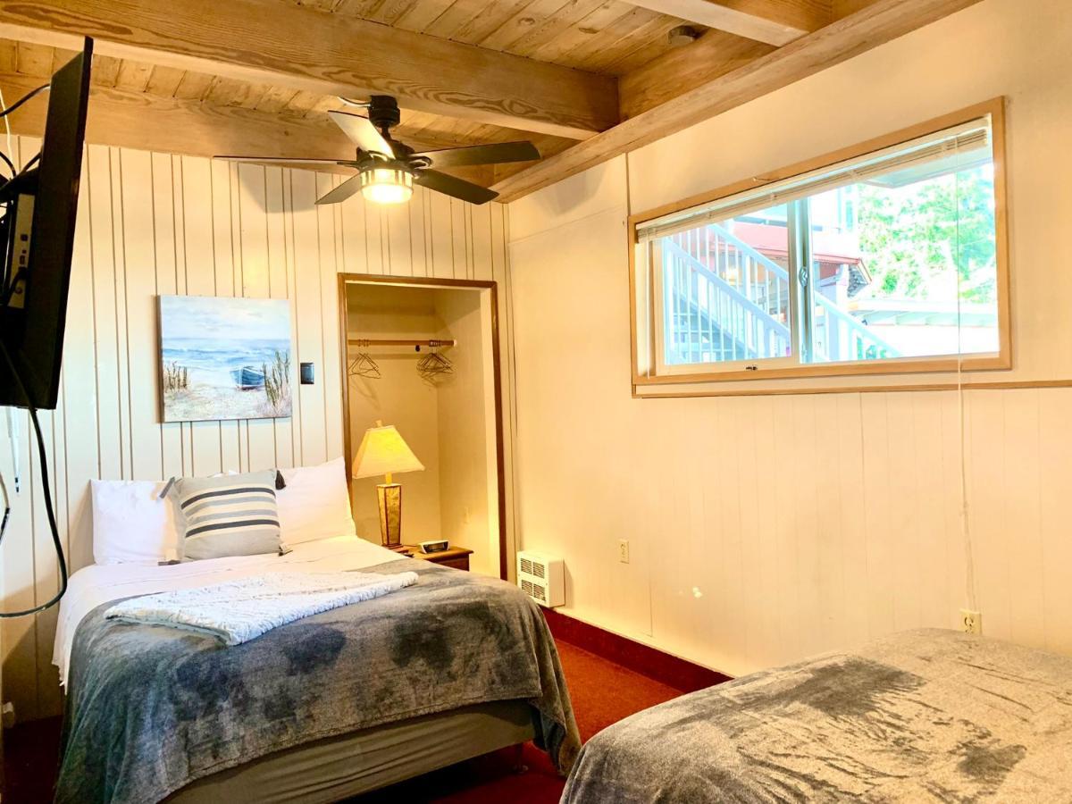 Breakers Boutique Inn Уестпорт Екстериор снимка