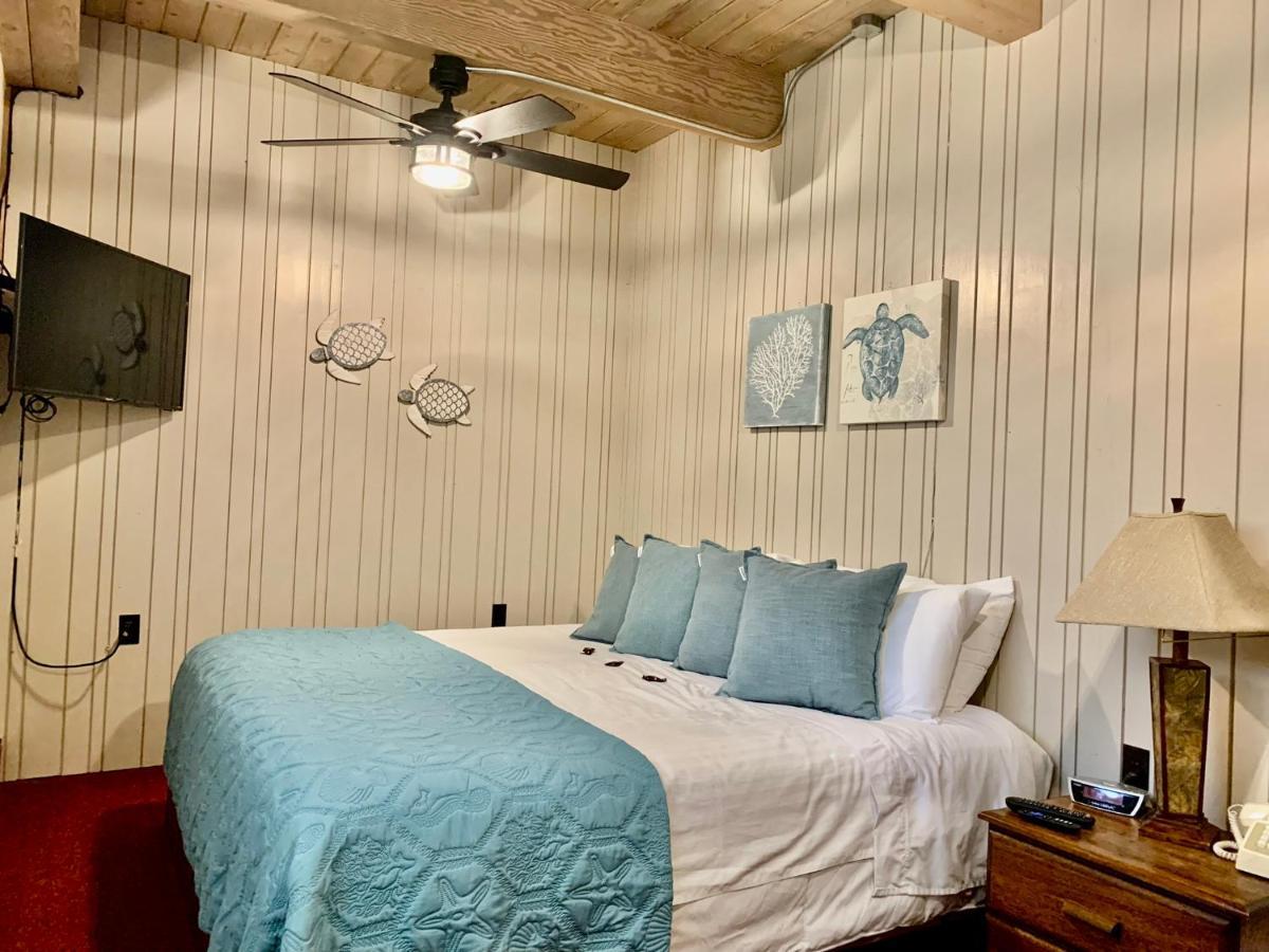 Breakers Boutique Inn Уестпорт Екстериор снимка
