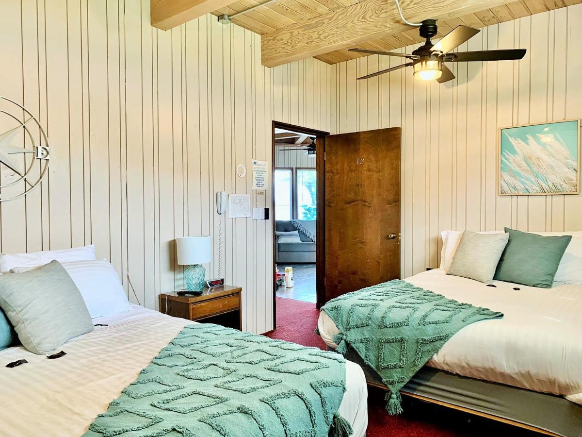 Breakers Boutique Inn Уестпорт Екстериор снимка